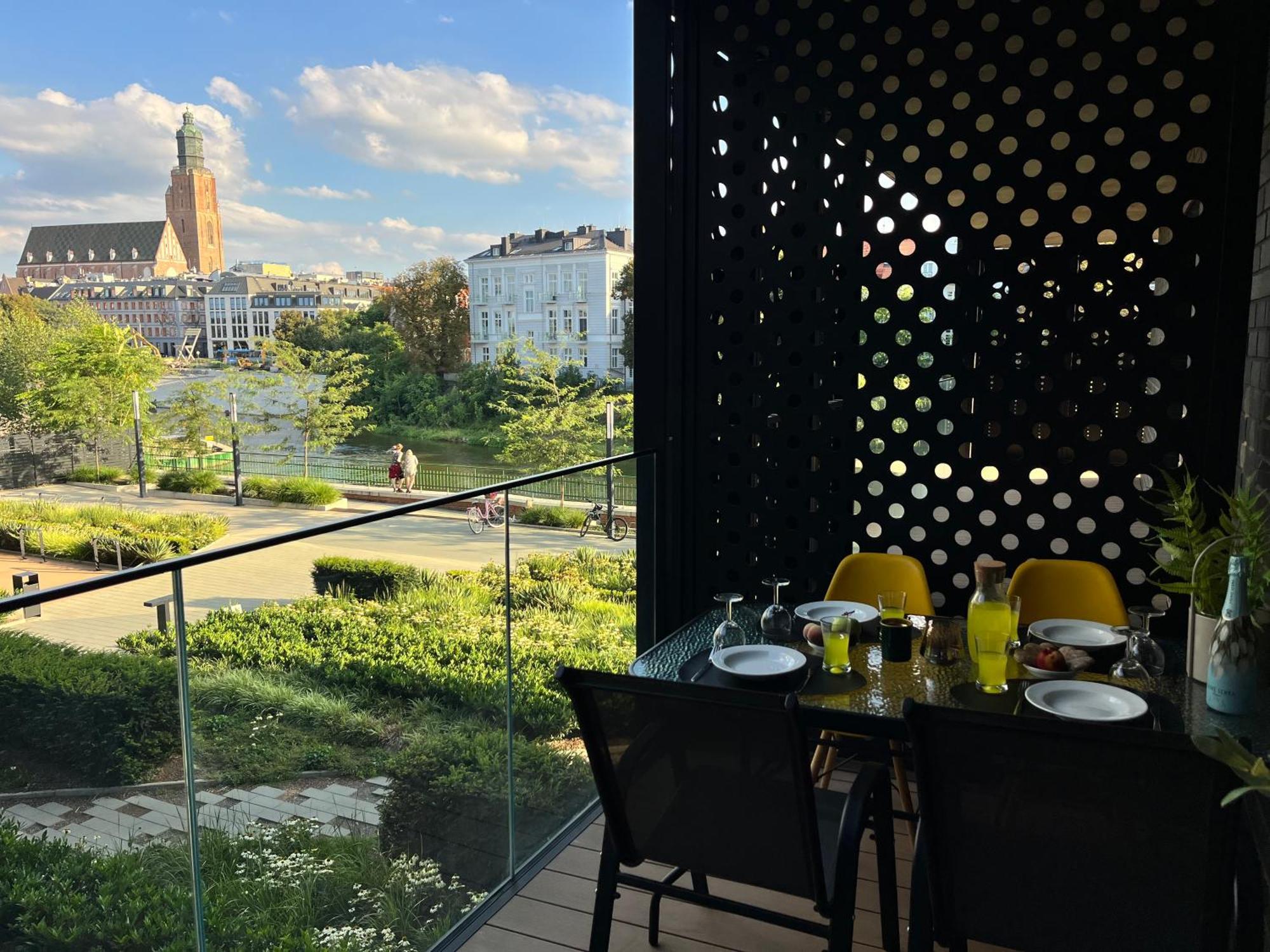 ורוצלב Apartament Z Tarasem I Widokiem Na Rzeke Wroapart-Pl - Apartment With Terrace And River View Wroapart מראה חיצוני תמונה